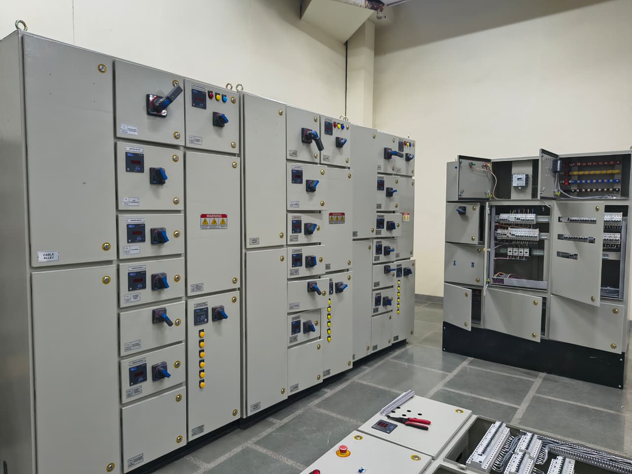 Industrial Electrical Panel Manufacturing